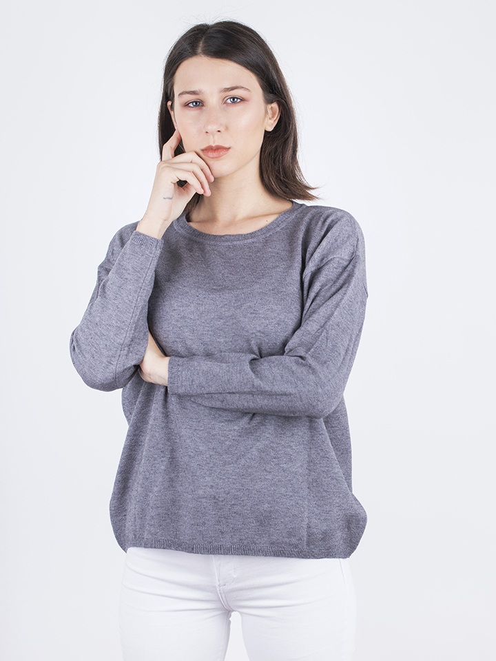 SWEATER ESPALDA CON DOBLE PICO SWEATER ESPALDA CON DOBLE PICO